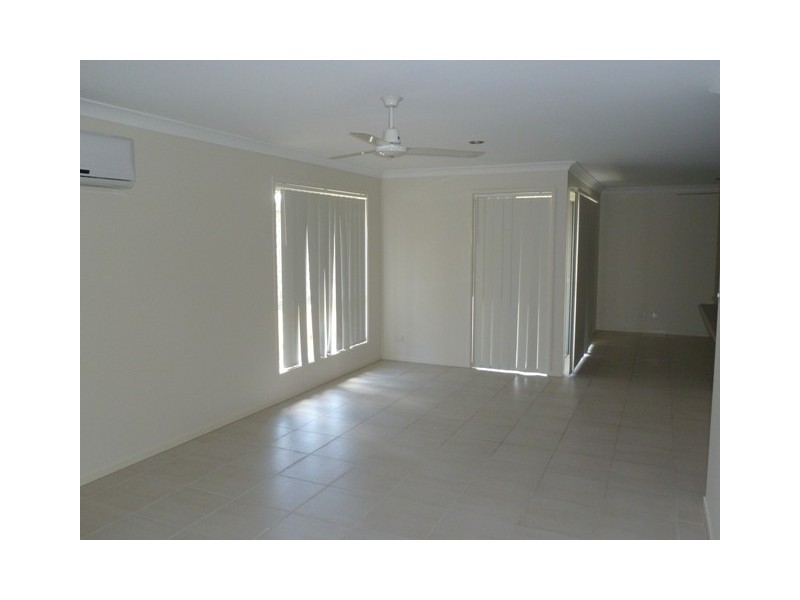 11 Trinity Parade, Blacks Beach QLD 4740