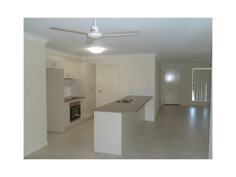 11 Trinity Parade, Blacks Beach QLD 4740