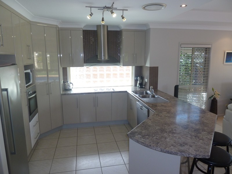 18 Portside Place, Shoal Point QLD 4750