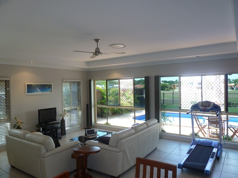18 Portside Place, Shoal Point QLD 4750