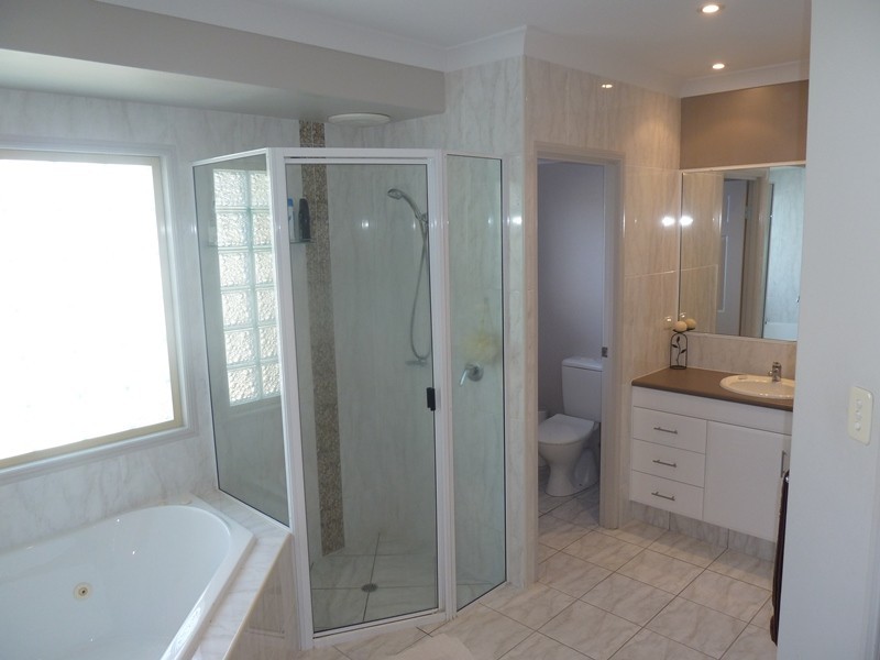 18 Portside Place, Shoal Point QLD 4750