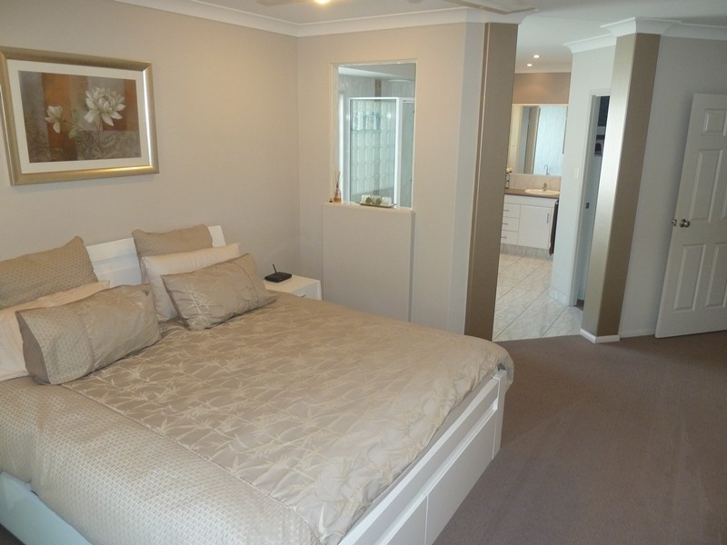 18 Portside Place, Shoal Point QLD 4750