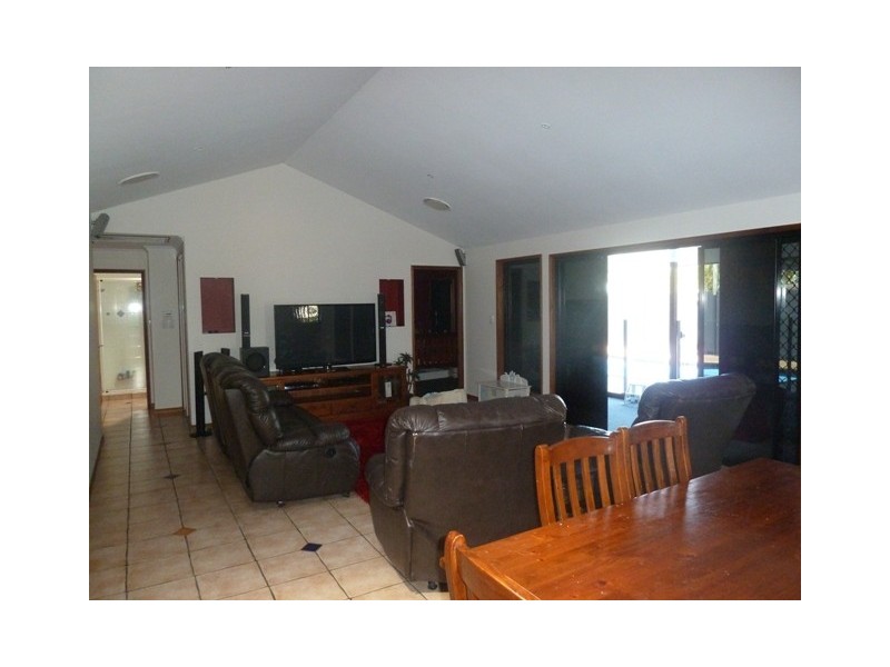 32 Bridge Road, East Mackay QLD 4740