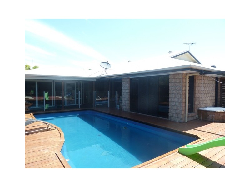 32 Bridge Road, East Mackay QLD 4740