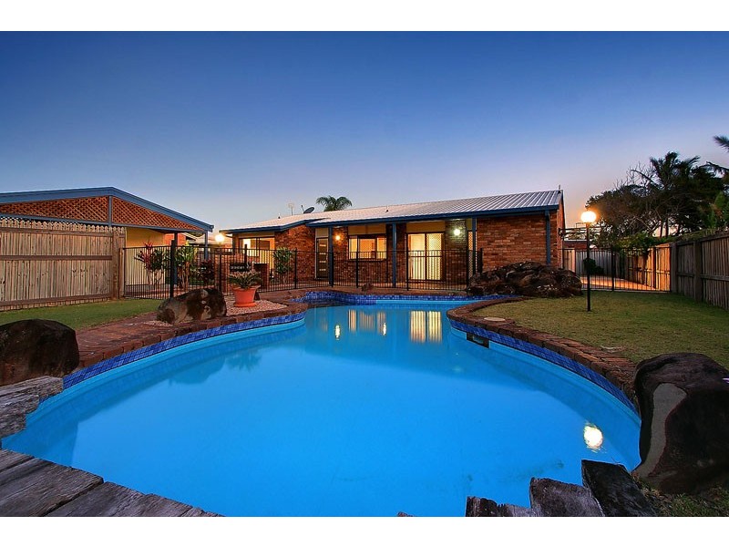 11 Yaralla Ave, East Mackay QLD 4740