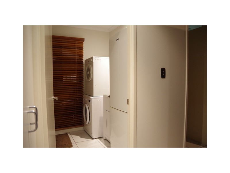 11 Yaralla Ave, East Mackay QLD 4740