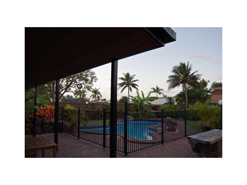 11 Yaralla Ave, East Mackay QLD 4740