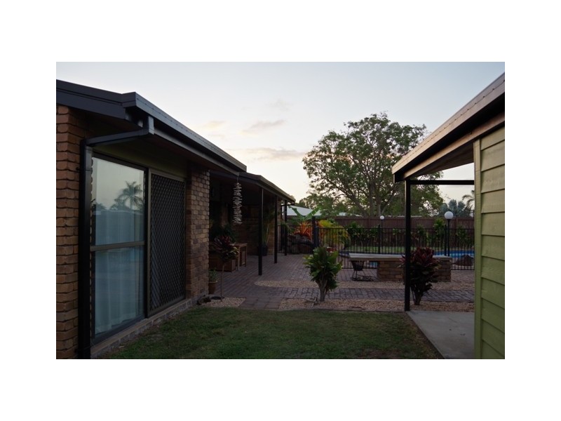 11 Yaralla Ave, East Mackay QLD 4740