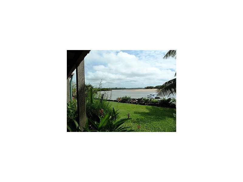 18 Seagull Street, Slade Point QLD 4740