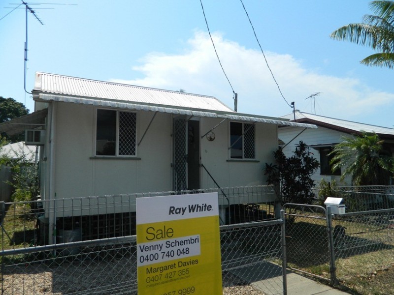 8 Tay Street, South Mackay QLD 4740