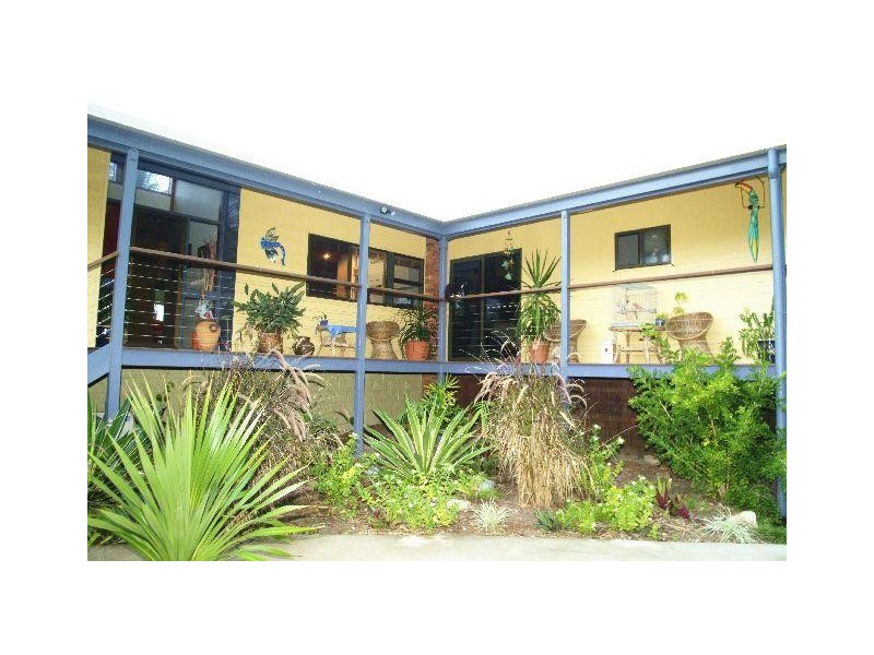 38 Bourke Street, Blacks Beach QLD 4740
