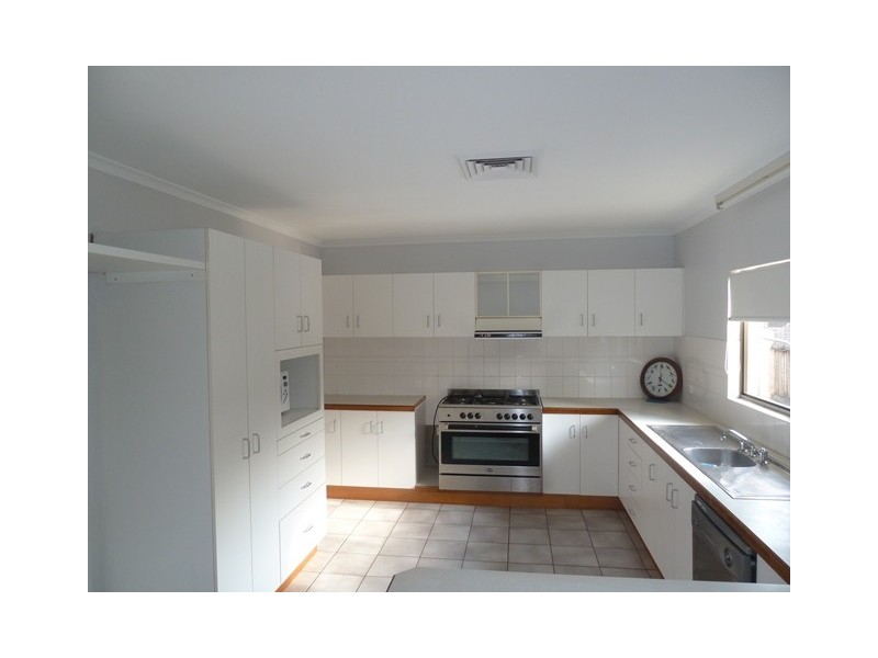 30 Marlborough Street, Ooralea QLD 4740