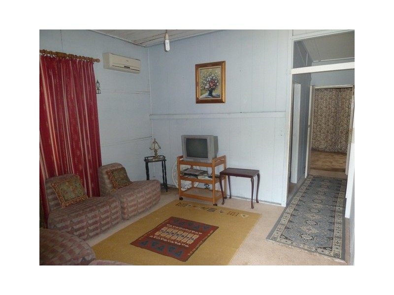 33 Palm Street, Cremorne QLD 4740