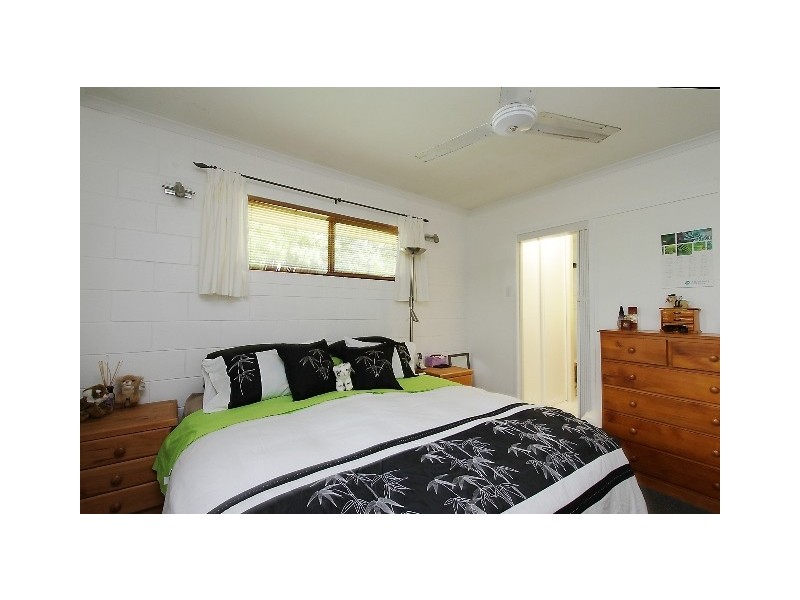 9 Blacksmith St, Slade Point QLD 4740