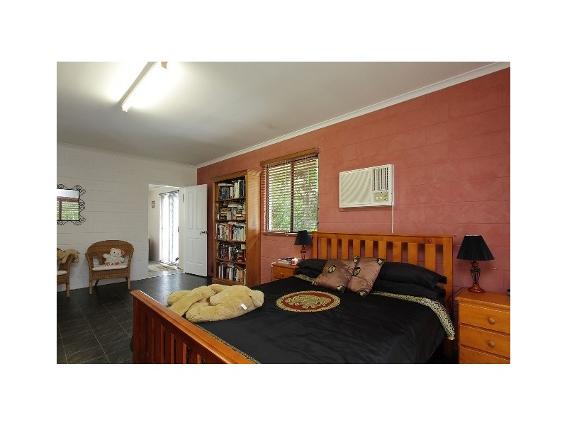 9 Blacksmith St, Slade Point QLD 4740