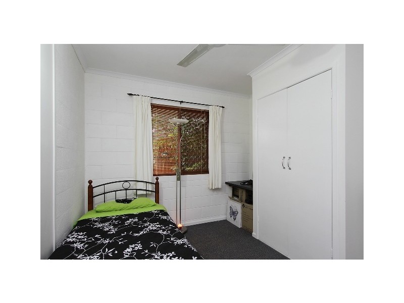 9 Blacksmith St, Slade Point QLD 4740