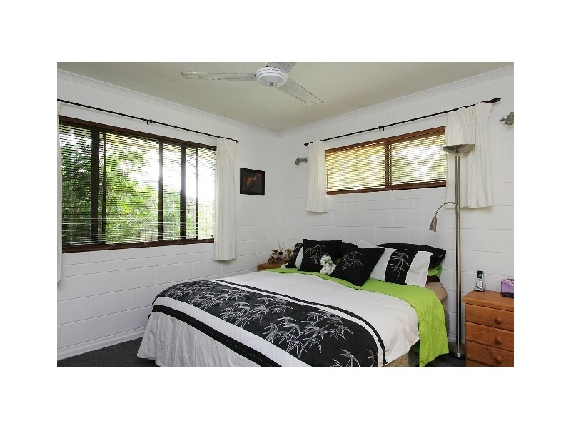 9 Blacksmith St, Slade Point QLD 4740