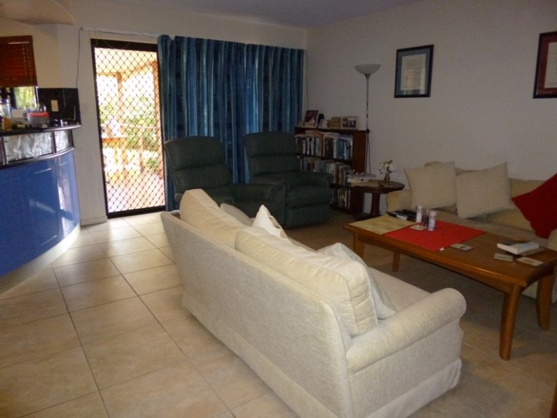 2 Navigator Court, Shoal Point QLD 4750