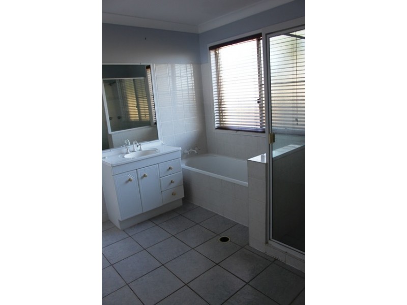 97 Emperor, Andergrove QLD 4740
