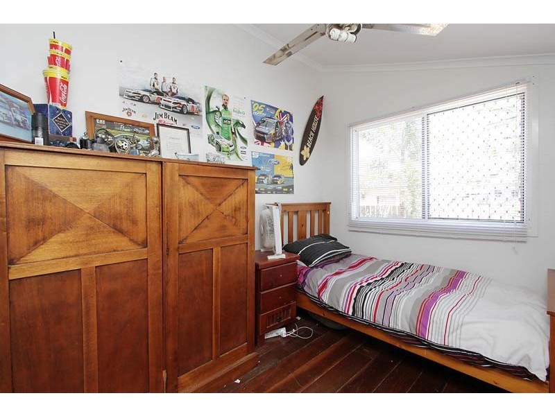 33 Waverley Street, Bucasia QLD 4750