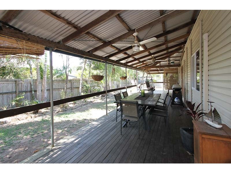 33 Waverley Street, Bucasia QLD 4750