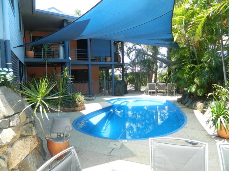 7 Aquatic Place, Blacks Beach QLD 4740