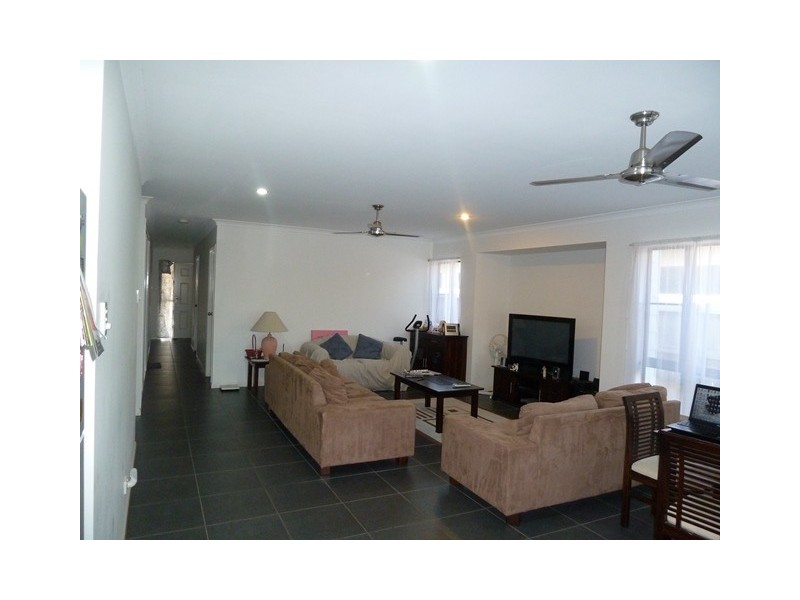 15 Paradise Street, Mackay QLD 4740