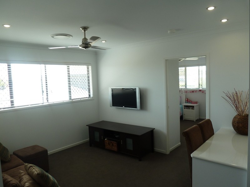 39 Vassallo Drive, Glenella QLD 4740