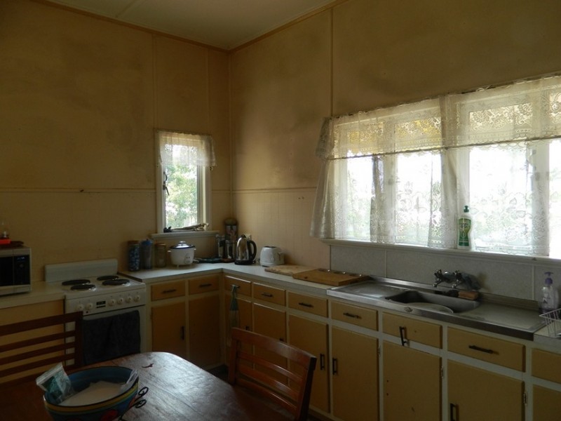 16 Keith Hamilton Street, West Mackay QLD 4740