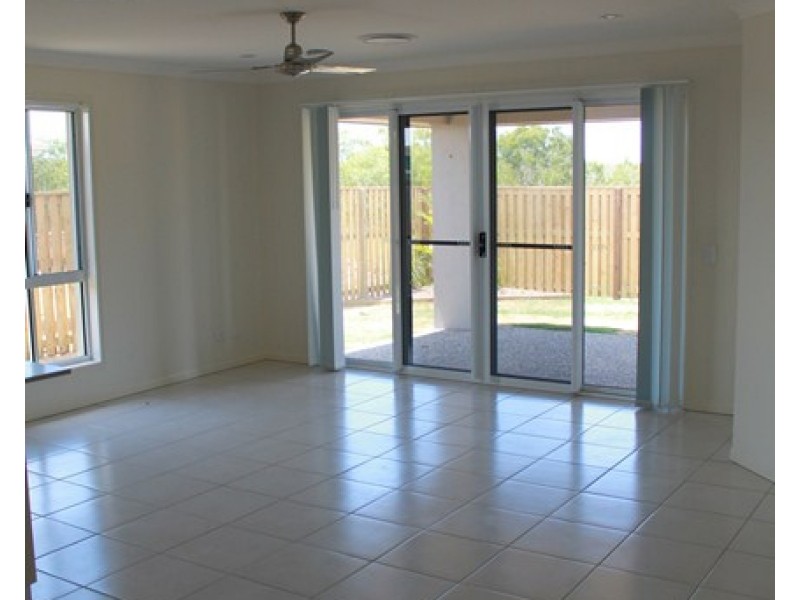 59 Newport Parade, Blacks Beach QLD 4740