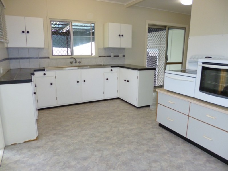 2 Mogford Street, West Mackay QLD 4740