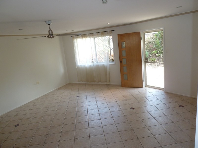 22 Hillend Road, Glenella QLD 4740