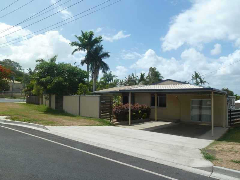 22 Hillend Road, Glenella QLD 4740