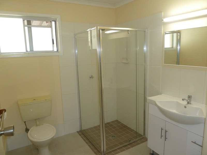 22 Hillend Road, Glenella QLD 4740