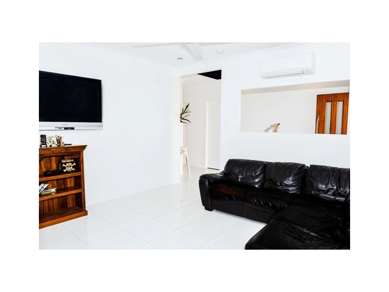 4 Wilcox Street, Eimeo QLD 4740