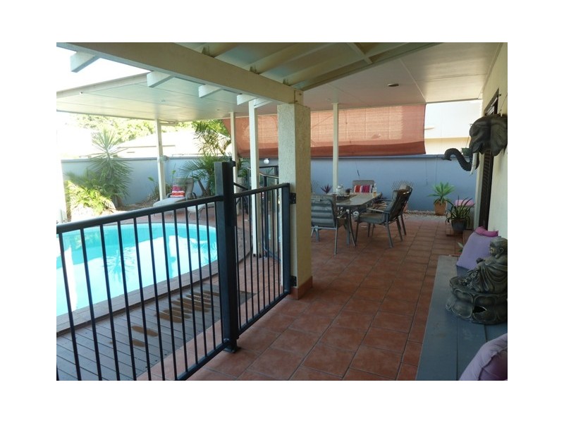 4 Thorning Street, West Mackay QLD 4740