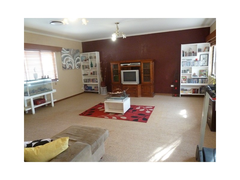 4 Thorning Street, West Mackay QLD 4740