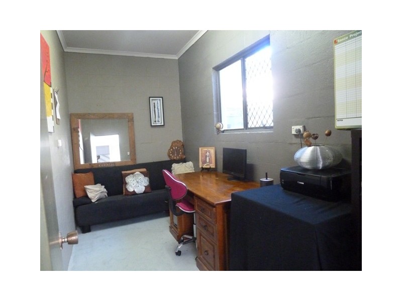 4 Thorning Street, West Mackay QLD 4740