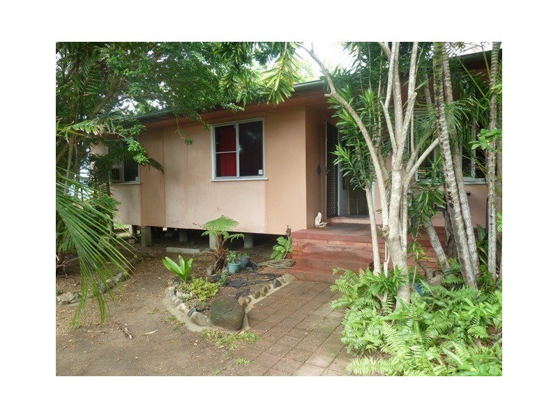 299 Slade Point Rd, Slade Point QLD 4740