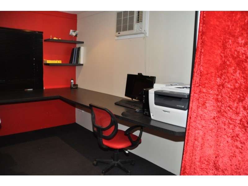 33 Holack Street, North Mackay QLD 4740