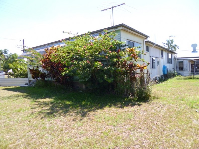 19 Alexandra Street, Mirani QLD 4754