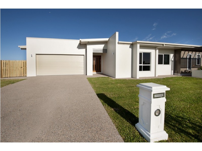 2/30 Primavera Blvd, Beaconsfield QLD 4740