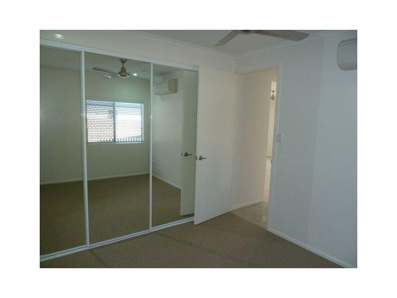 2/30 Primavera Blvd, Beaconsfield QLD 4740