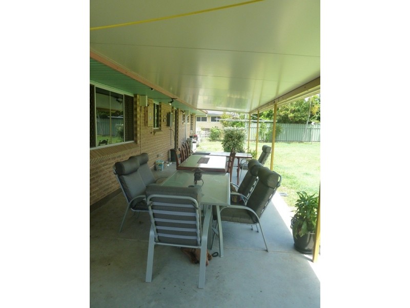 11 Barton Street, West Mackay QLD 4740