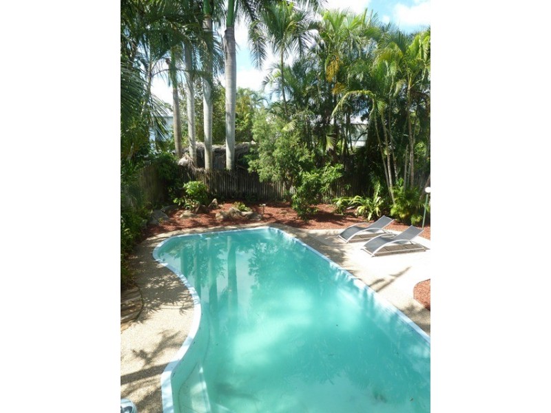 9 Dalrymple Street, East Mackay QLD 4740