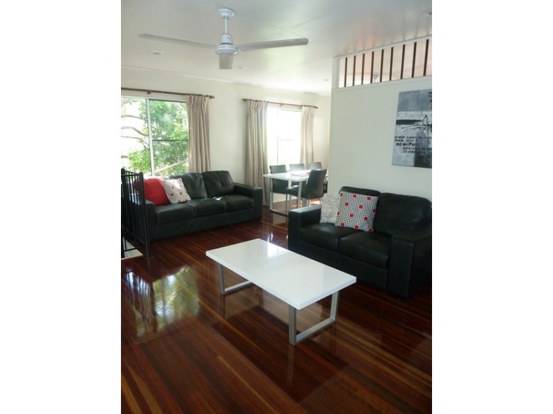 9 Dalrymple Street, East Mackay QLD 4740