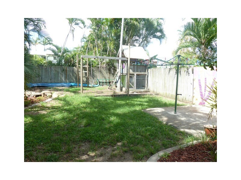 9 Dalrymple Street, East Mackay QLD 4740