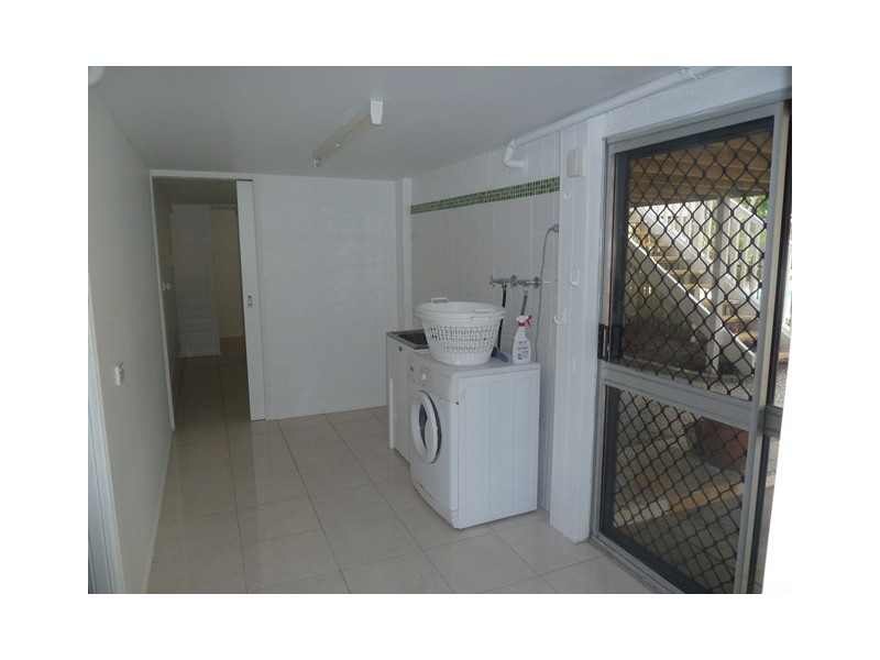 9 Dalrymple Street, East Mackay QLD 4740