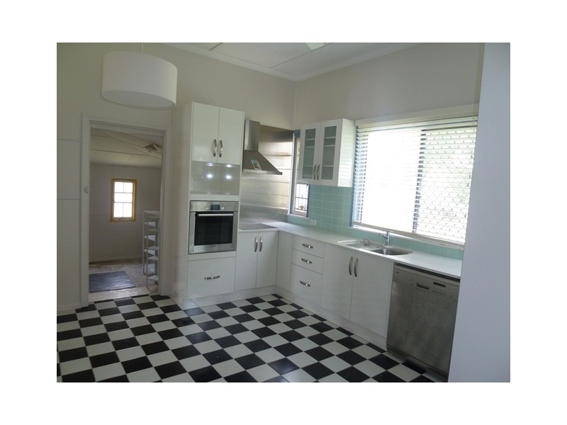 38 Jackson Street, West Mackay QLD 4740