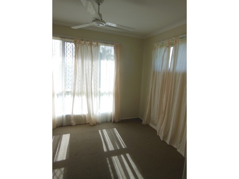 1 Aberdeen Court, Beaconsfield QLD 4740
